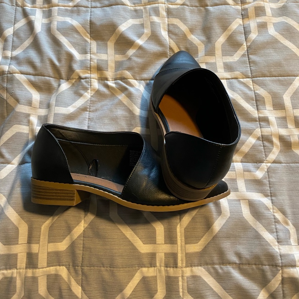 Black Cutout Flats